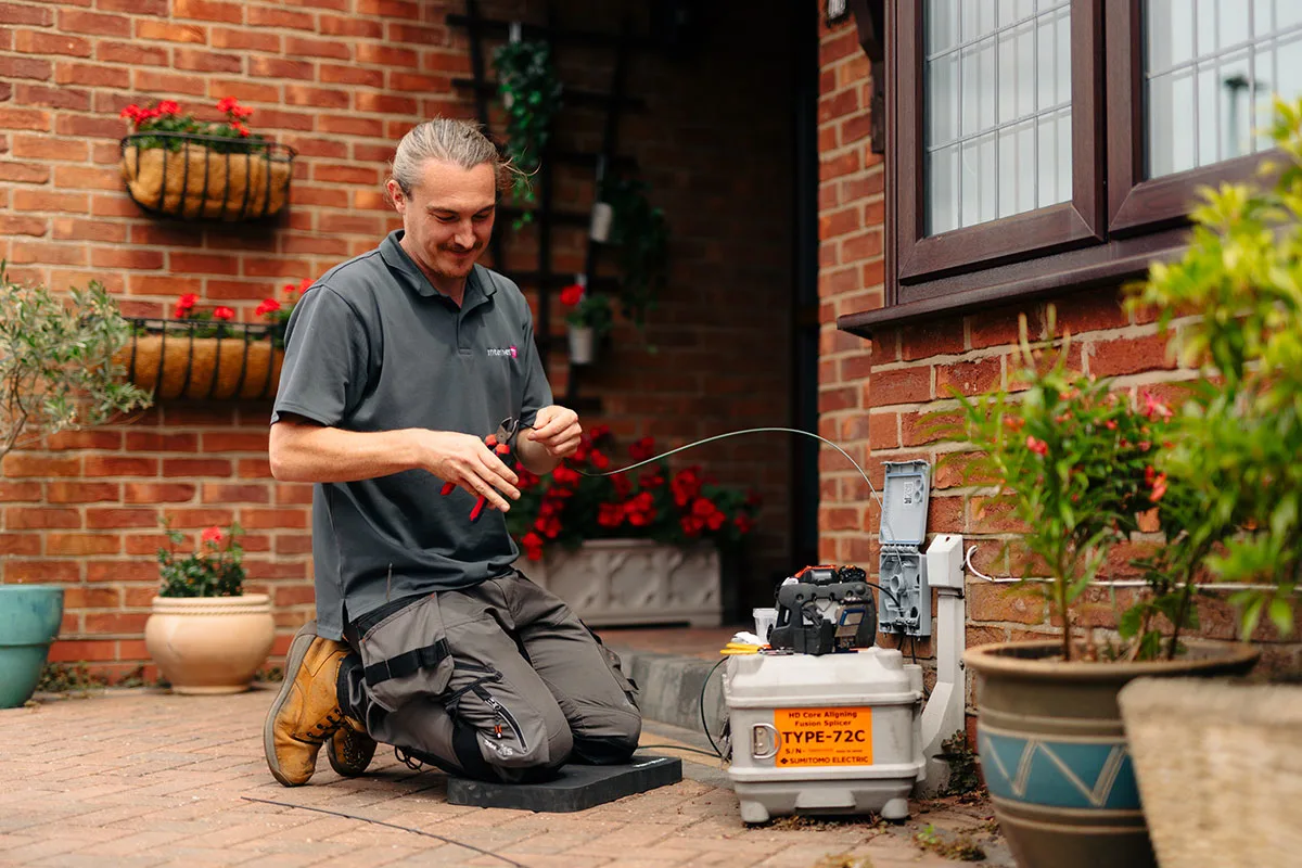 Home-Broadband-Installation-Internetty
